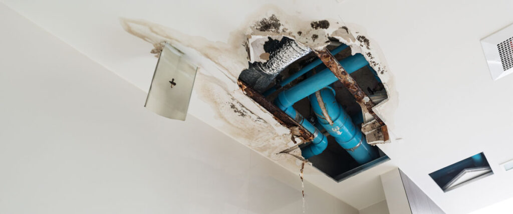 Causes of Residential Water Damage in Fall and Winter